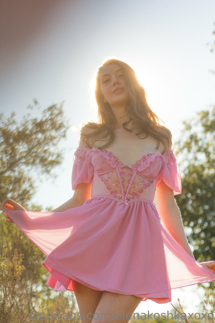 Photo by elenakoshkaxoxo published on January 14,2024 21:59:05 - BestThots