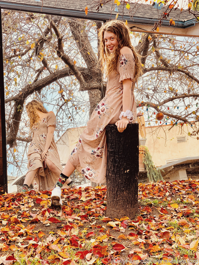 Photo by elenakoshkaxoxo published on January 14,2024 21:59:11 - BestThots