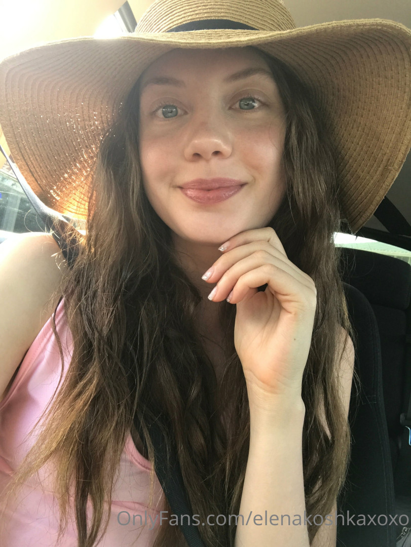 Photo by elenakoshkaxoxo published on January 14,2024 21:59:26 - BestThots