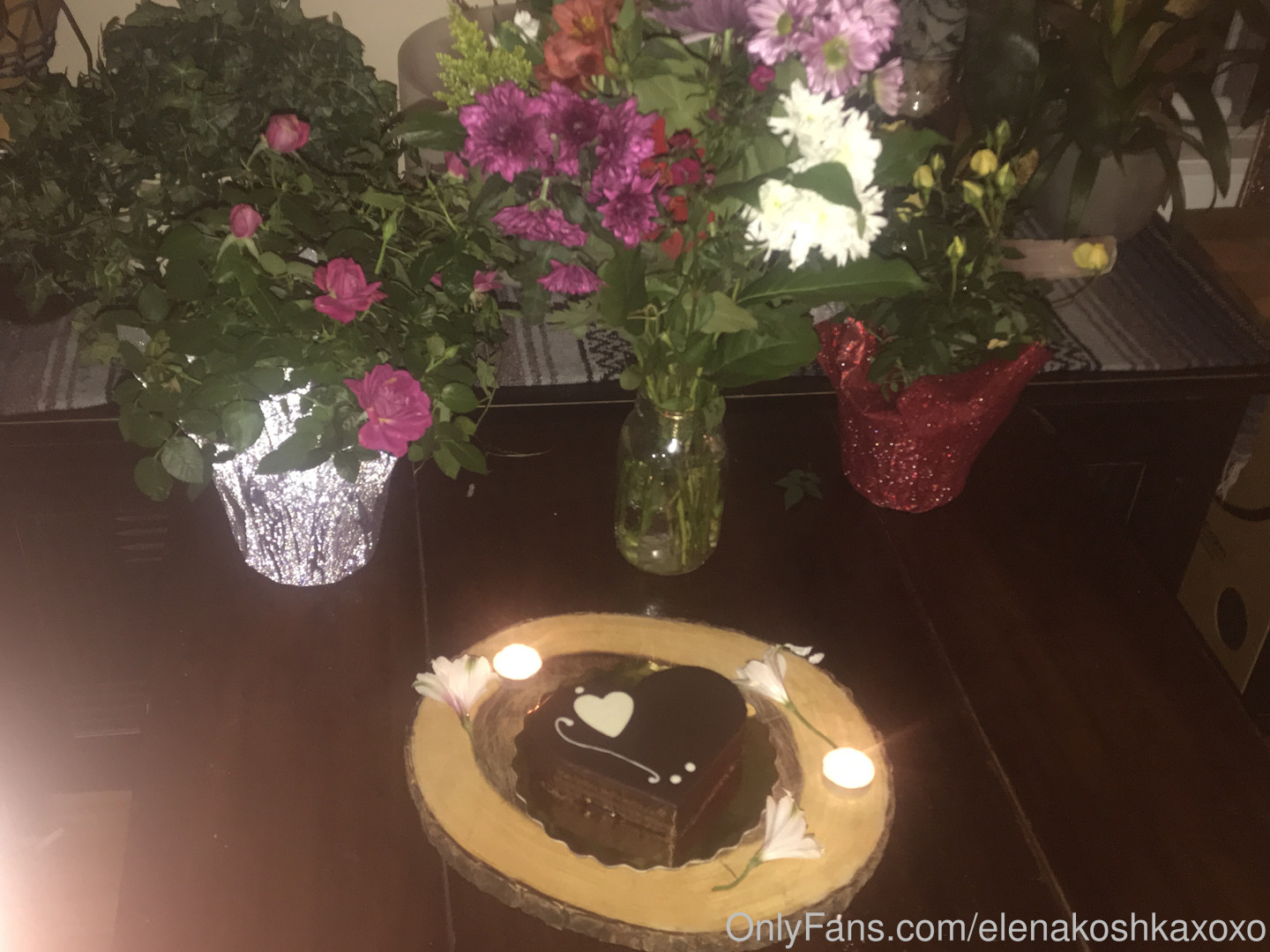 Photo by elenakoshkaxoxo published on January 14,2024 21:59:38 - BestThots