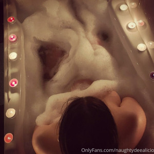 naughtydeealiciousvip #1064027