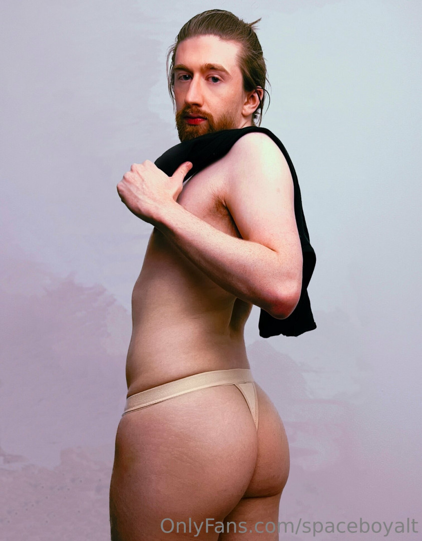 Photo by spaceboyalt published on October 16,2023 16:52:10 - BestThots