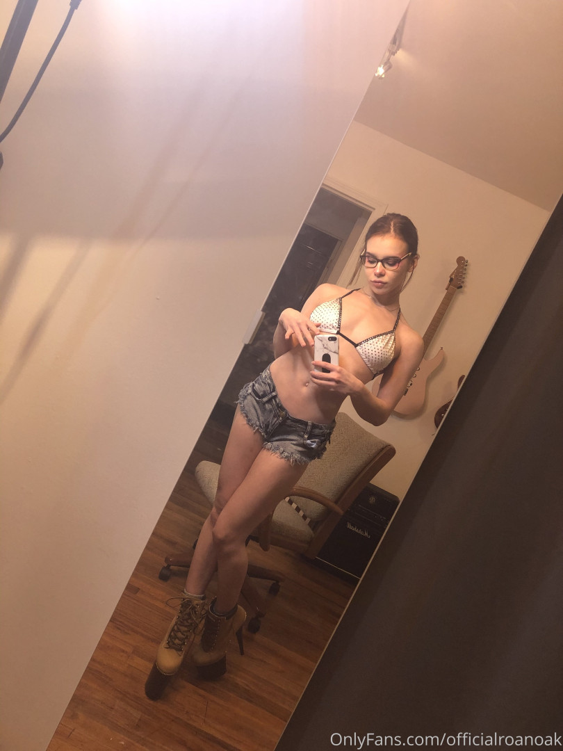 Photo by queenofquinn published on October 16,2023 12:30:02 - BestThots