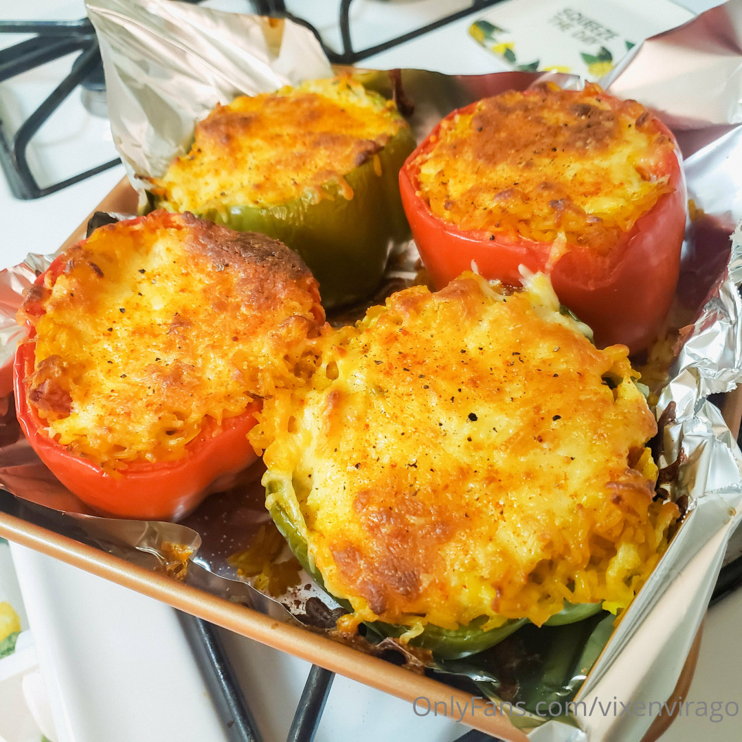 Photo by vixenvirago published on October 17,2023 08:51:54 - BestThots