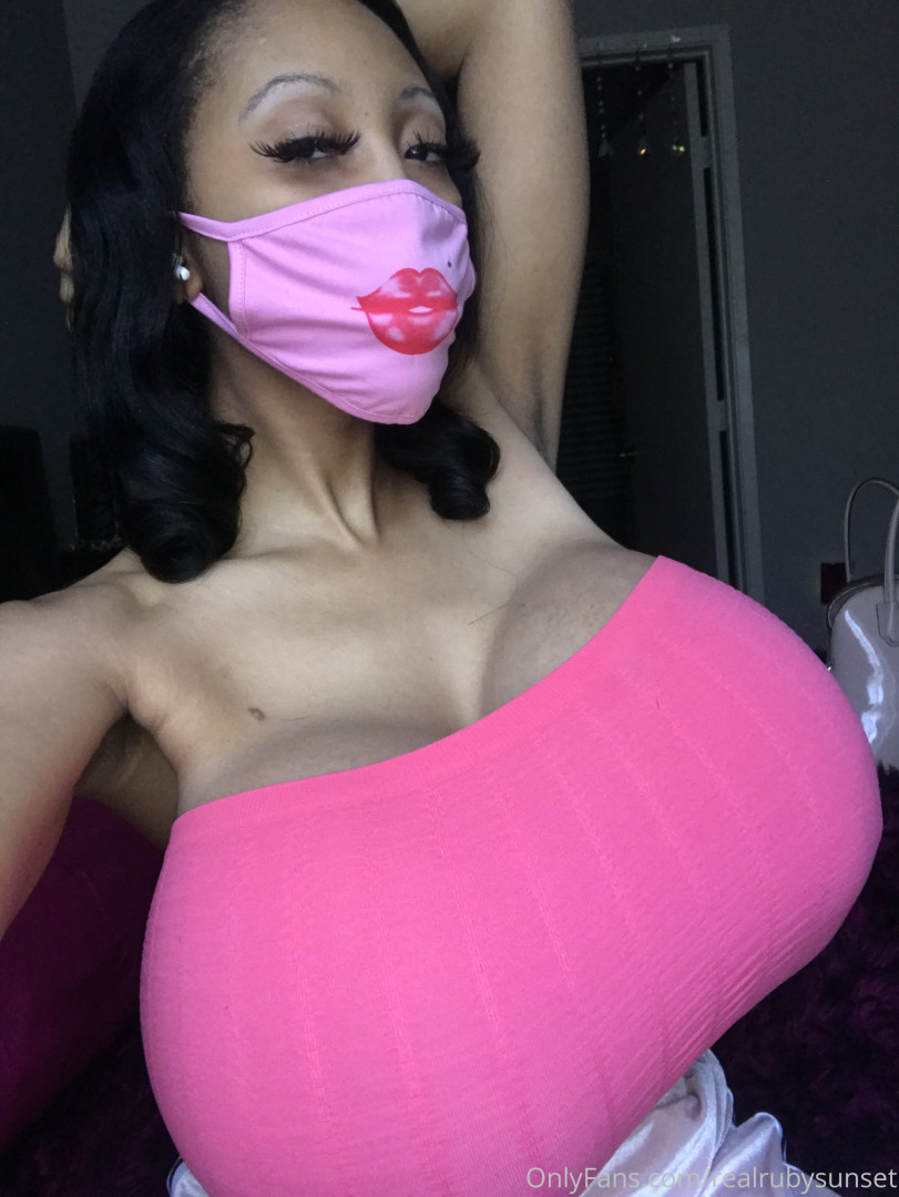 Photo by realrubysunset published on July 4,2023 22:42:22 - BestThots