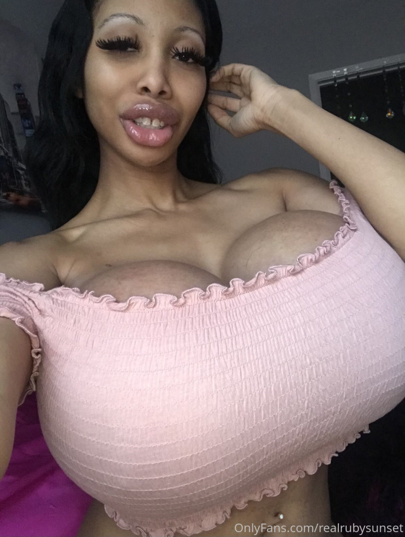 Photo by realrubysunset published on July 4,2023 22:43:54 - BestThots