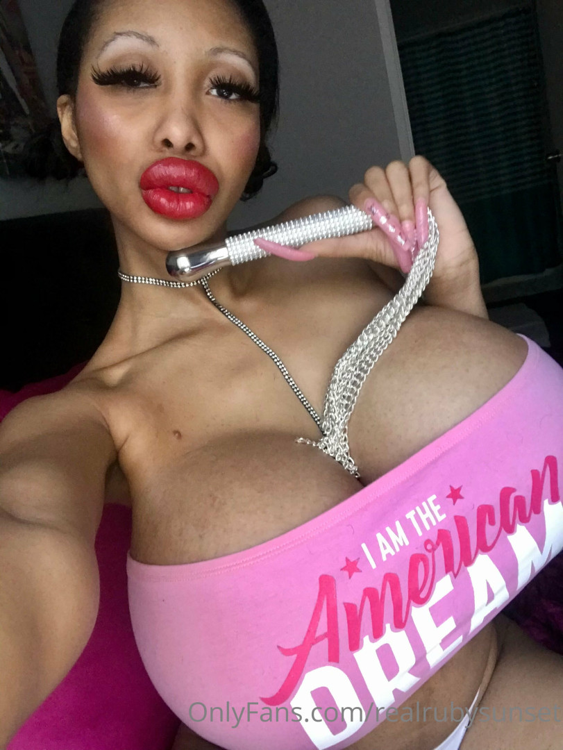 Photo by realrubysunset published on July 4,2023 22:48:50 - BestThots