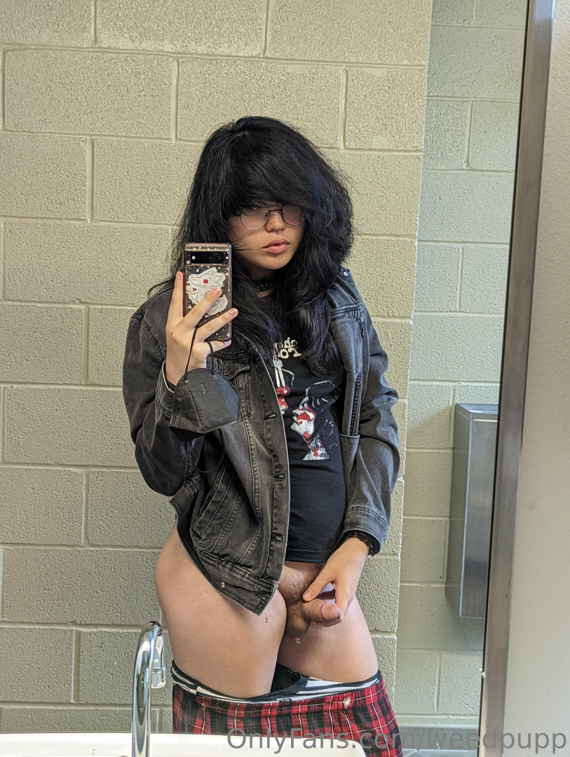 Photo by weedpupp published on May 16,2023 01:51:02 - BestThots