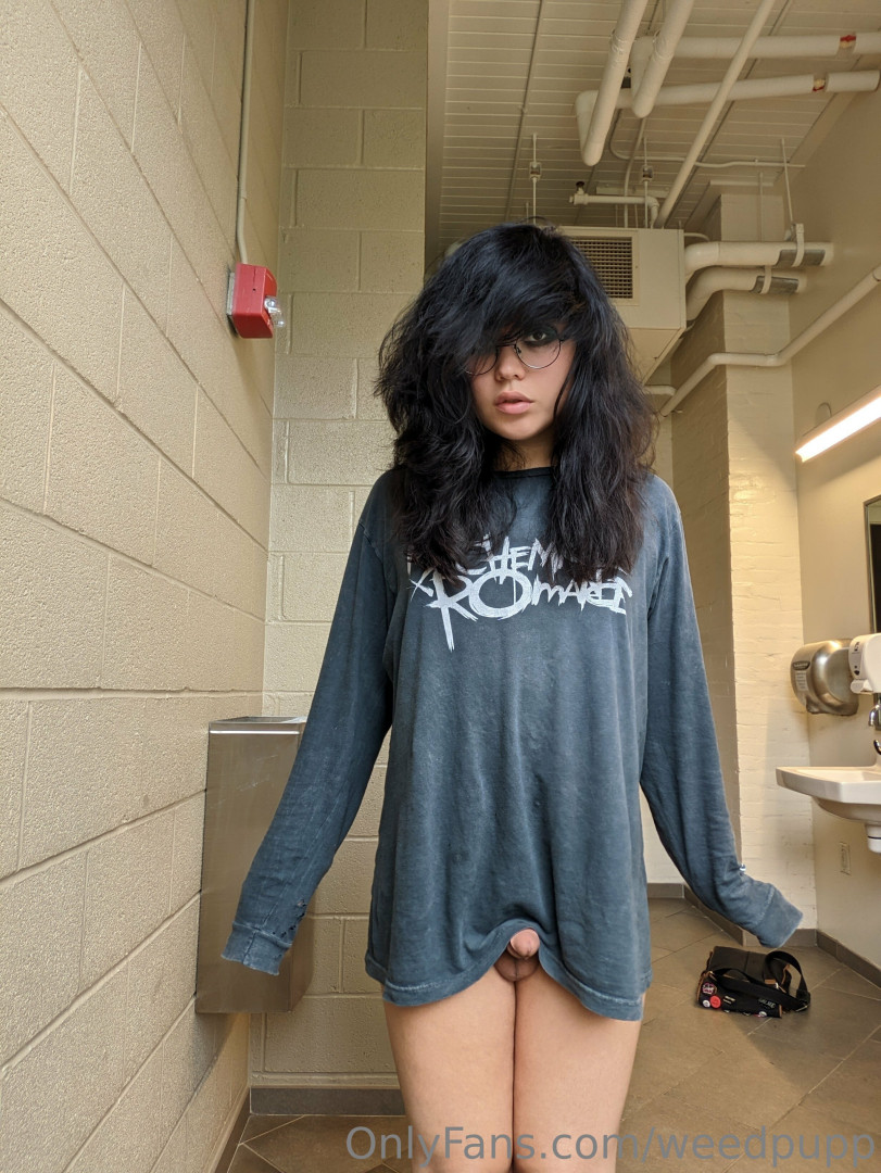 Photo by weedpupp published on May 16,2023 01:59:25 - BestThots