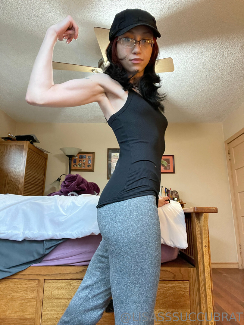 Photo by lisathesuccubrat published on August 26,2023 06:17:38 - BestThots