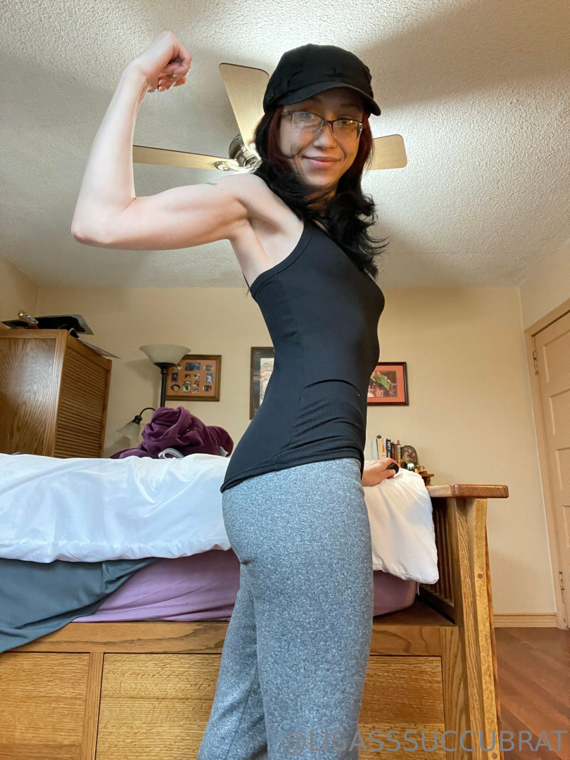 Photo by lisathesuccubrat published on August 26,2023 06:19:39 - BestThots