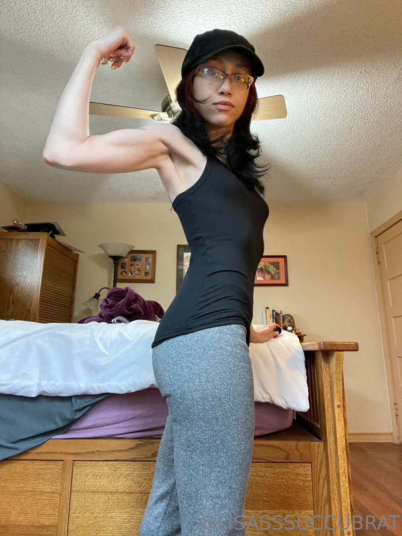 Photo by lisathesuccubrat published on August 26,2023 06:22:20 - BestThots