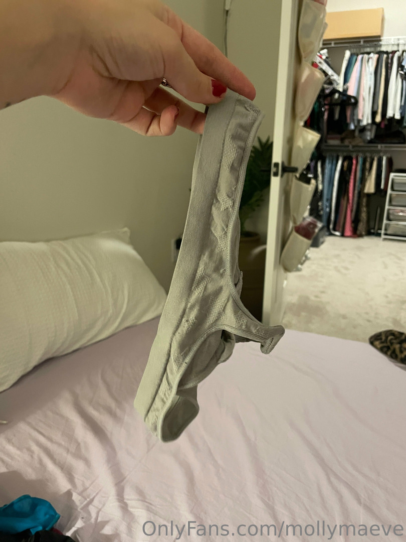 Photo by mollymaeve published on July 7,2023 04:56:09 - BestThots