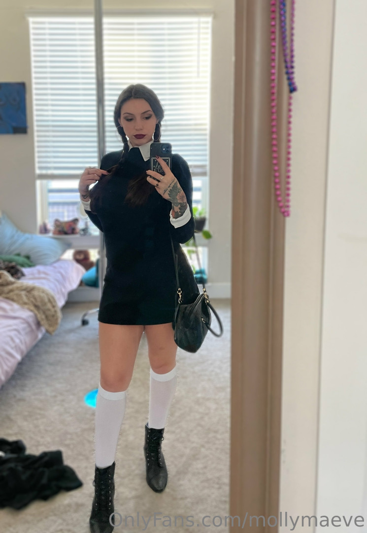 Photo by mollymaeve published on July 7,2023 04:56:29 - BestThots