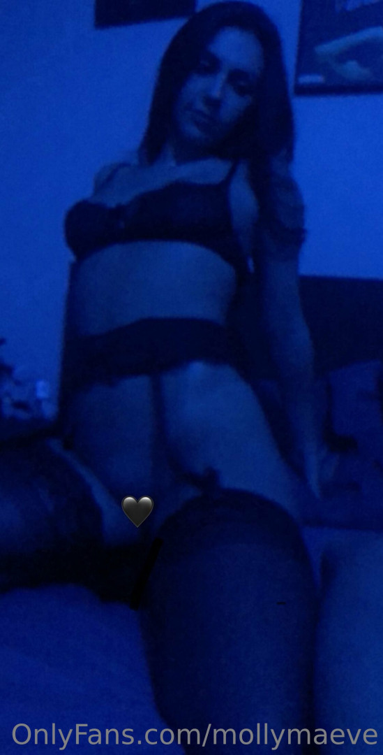 Photo by mollymaeve published on July 7,2023 04:56:34 - BestThots