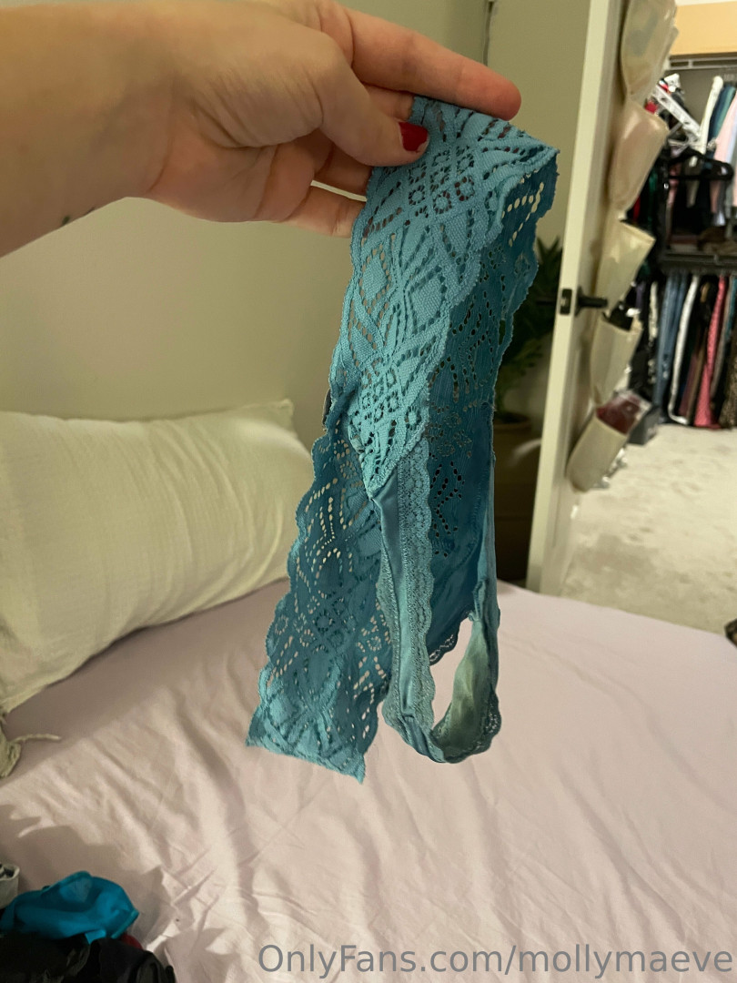 Photo by mollymaeve published on July 7,2023 04:58:04 - BestThots