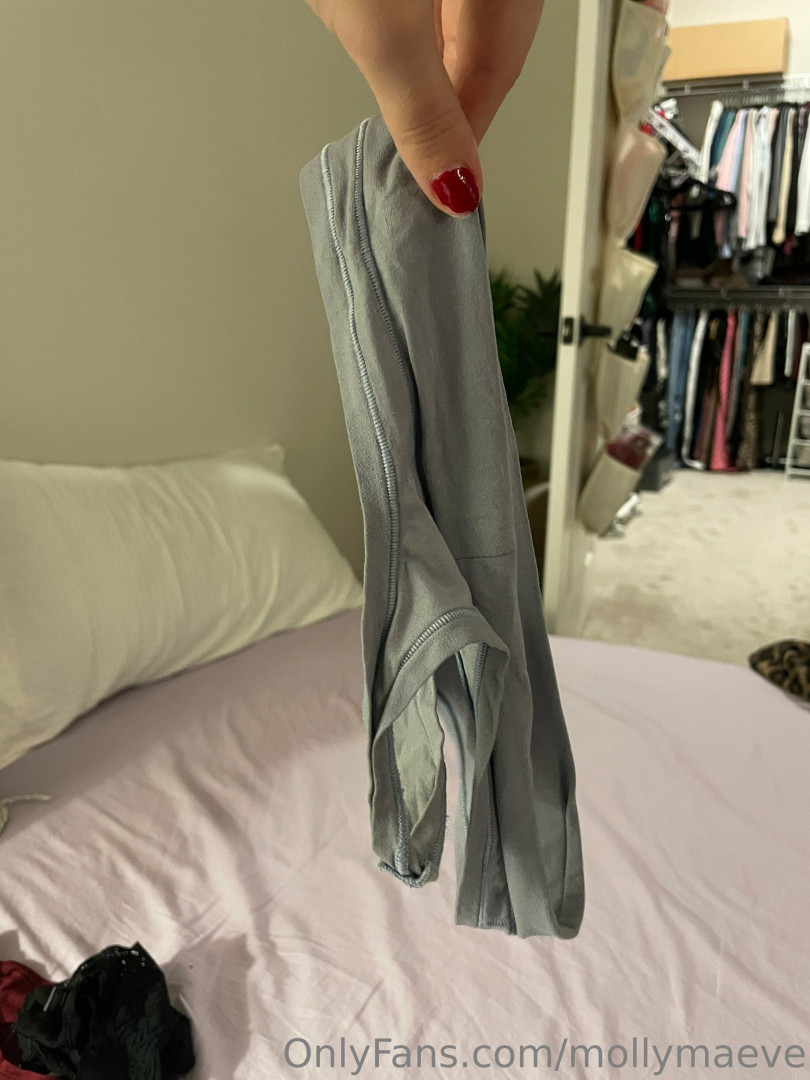 Photo by mollymaeve published on July 7,2023 04:58:07 - BestThots