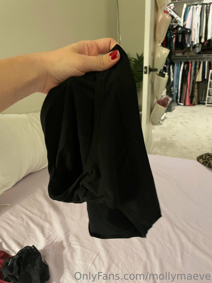 Photo by mollymaeve published on July 7,2023 04:59:58 - BestThots