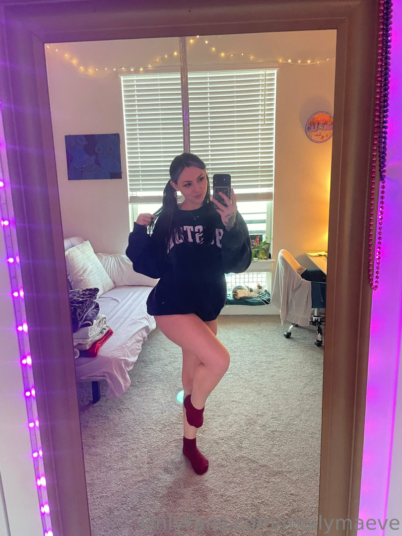 Photo by mollymaeve published on July 7,2023 05:00:39 - BestThots