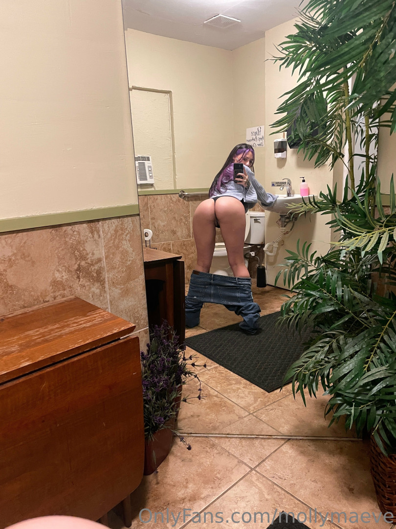 Photo by mollymaeve published on July 7,2023 05:00:46 - BestThots