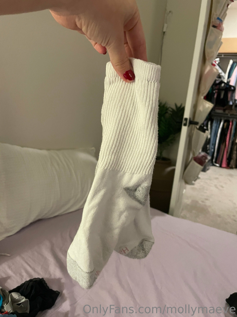 Photo by mollymaeve published on July 7,2023 05:03:41 - BestThots