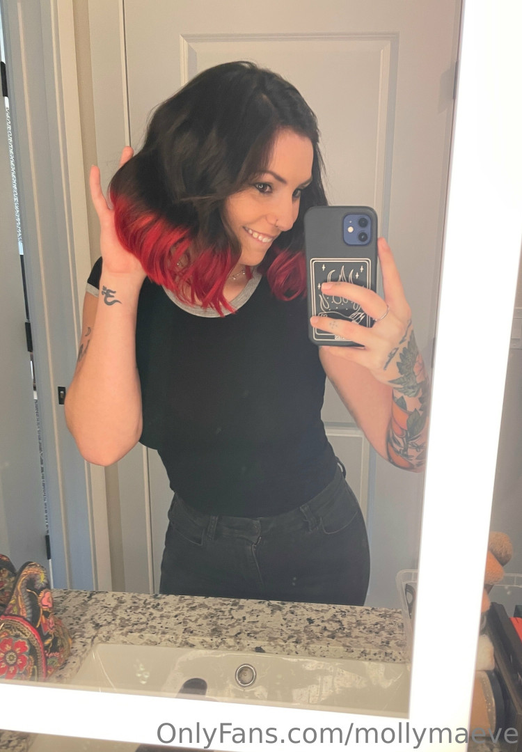 Photo by mollymaeve published on July 7,2023 05:05:36 - BestThots
