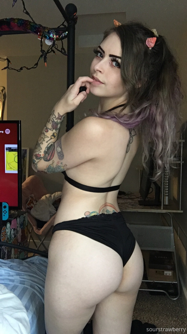 Photo by sourstrawberry published on June 13,2023 13:11:40 - BestThots