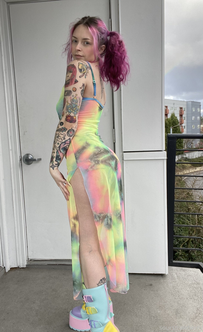 Photo by sourstrawberry published on June 13,2023 13:18:33 - BestThots