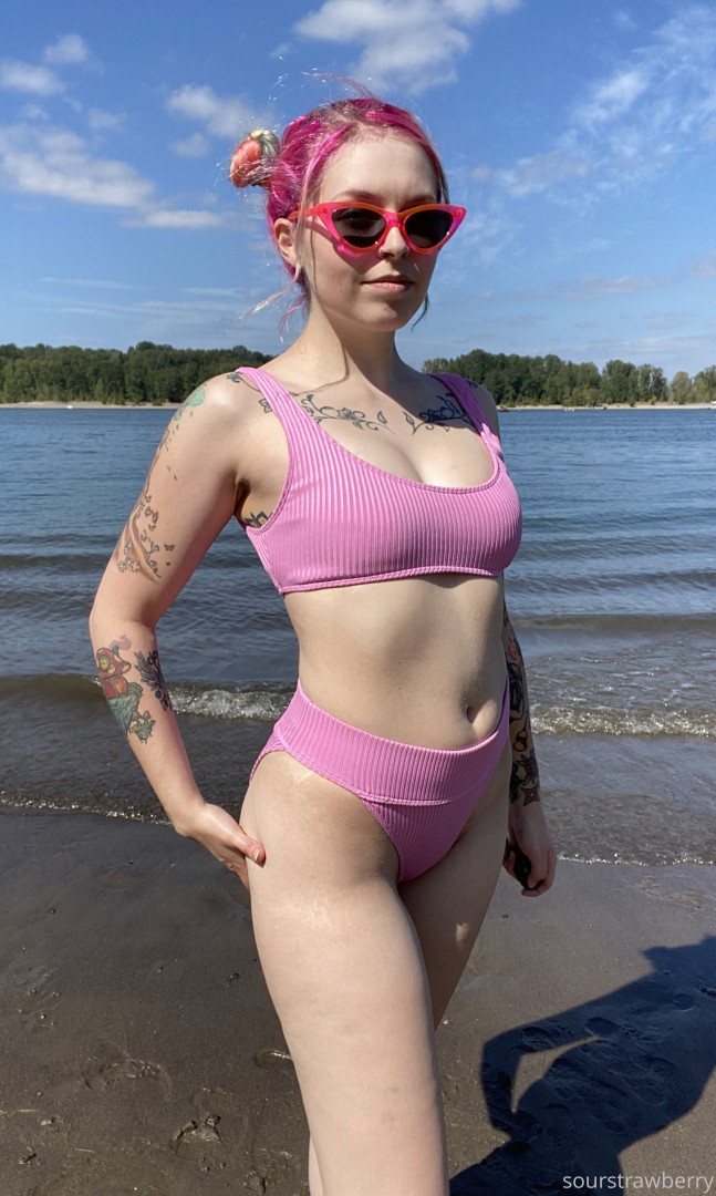 Photo by sourstrawberry published on June 13,2023 14:42:05 - BestThots
