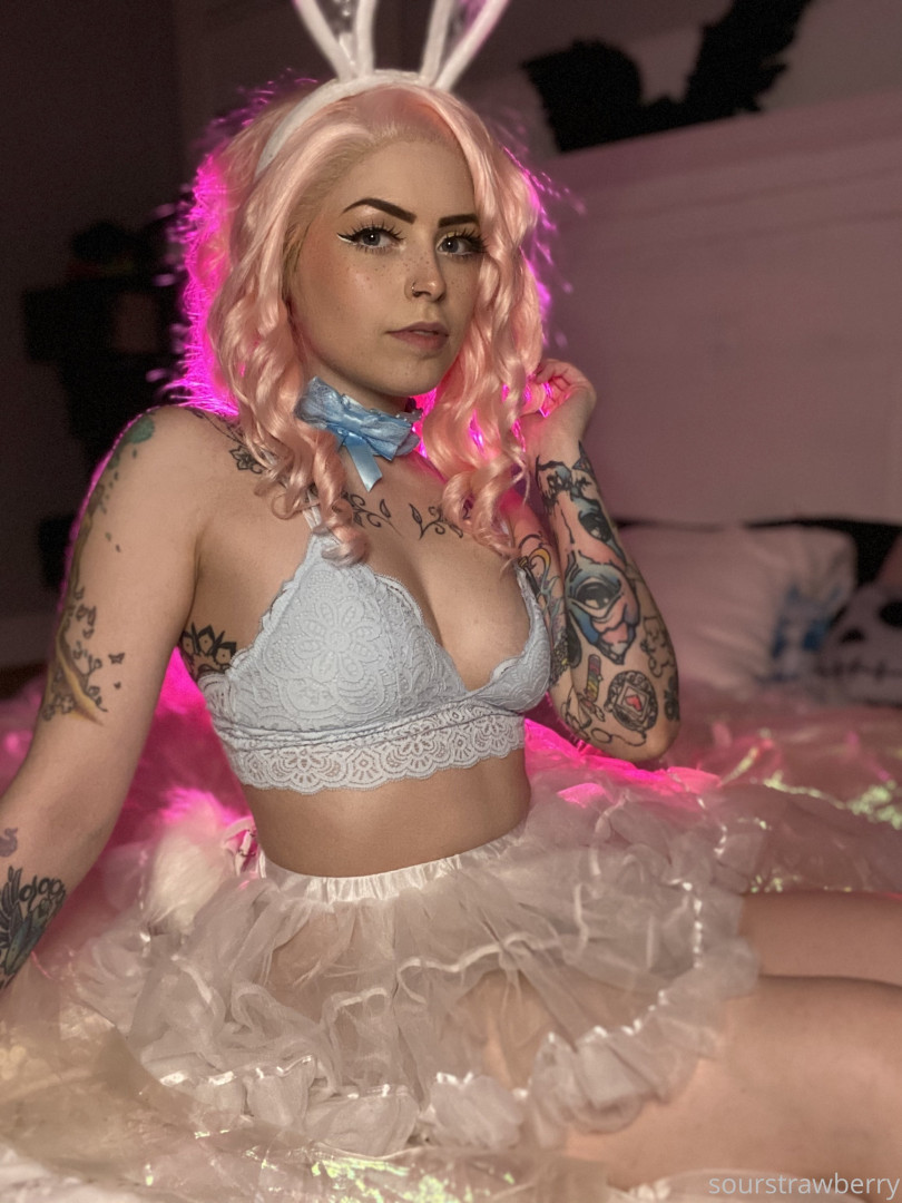 Photo by sourstrawberry published on June 13,2023 14:45:45 - BestThots