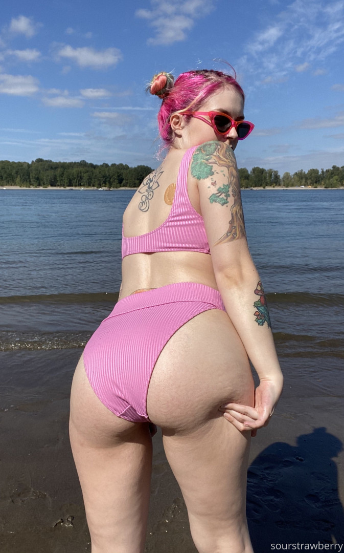 Photo by sourstrawberry published on June 13,2023 14:50:08 - BestThots