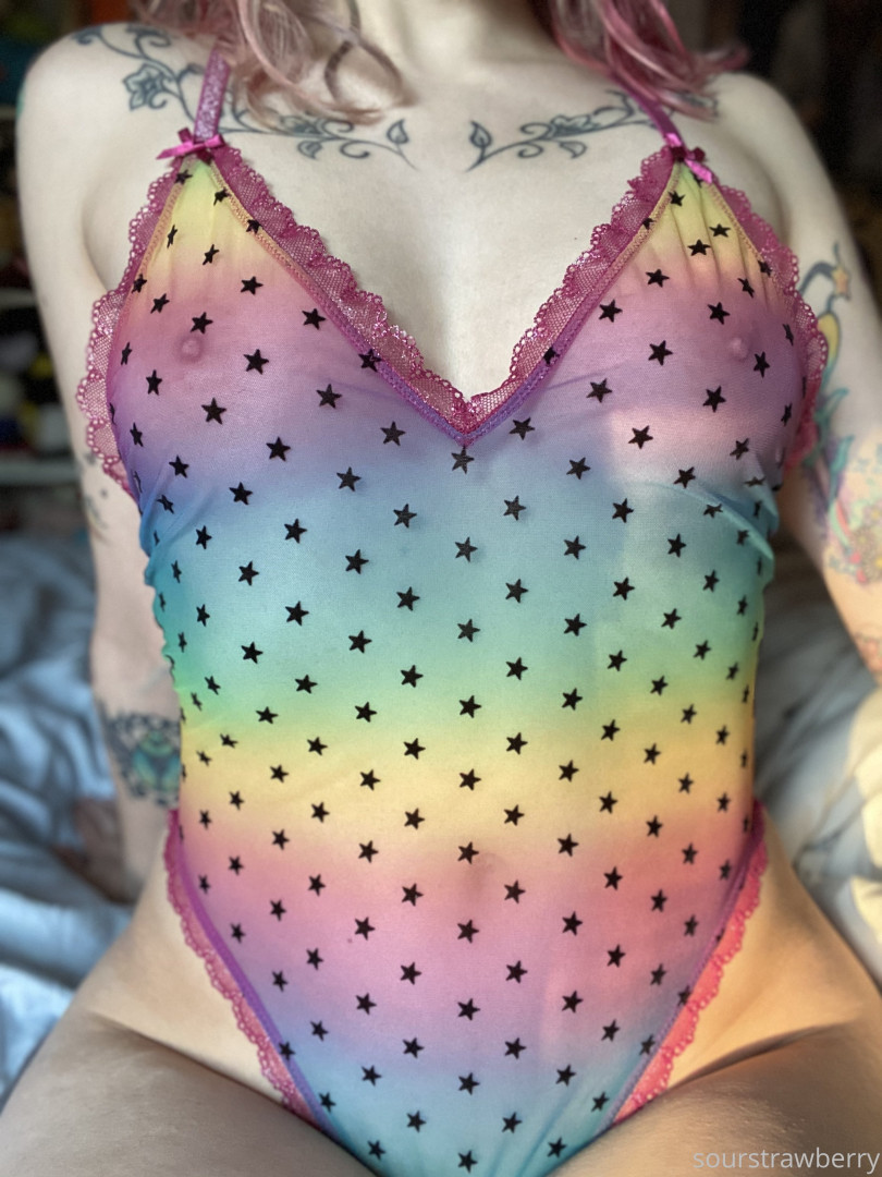 Photo by sourstrawberry published on June 13,2023 14:56:45 - BestThots