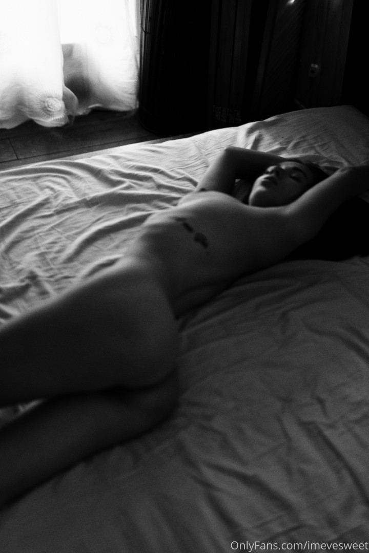 Photo by naked_eve published on June 9,2023 02:55:48 - BestThots