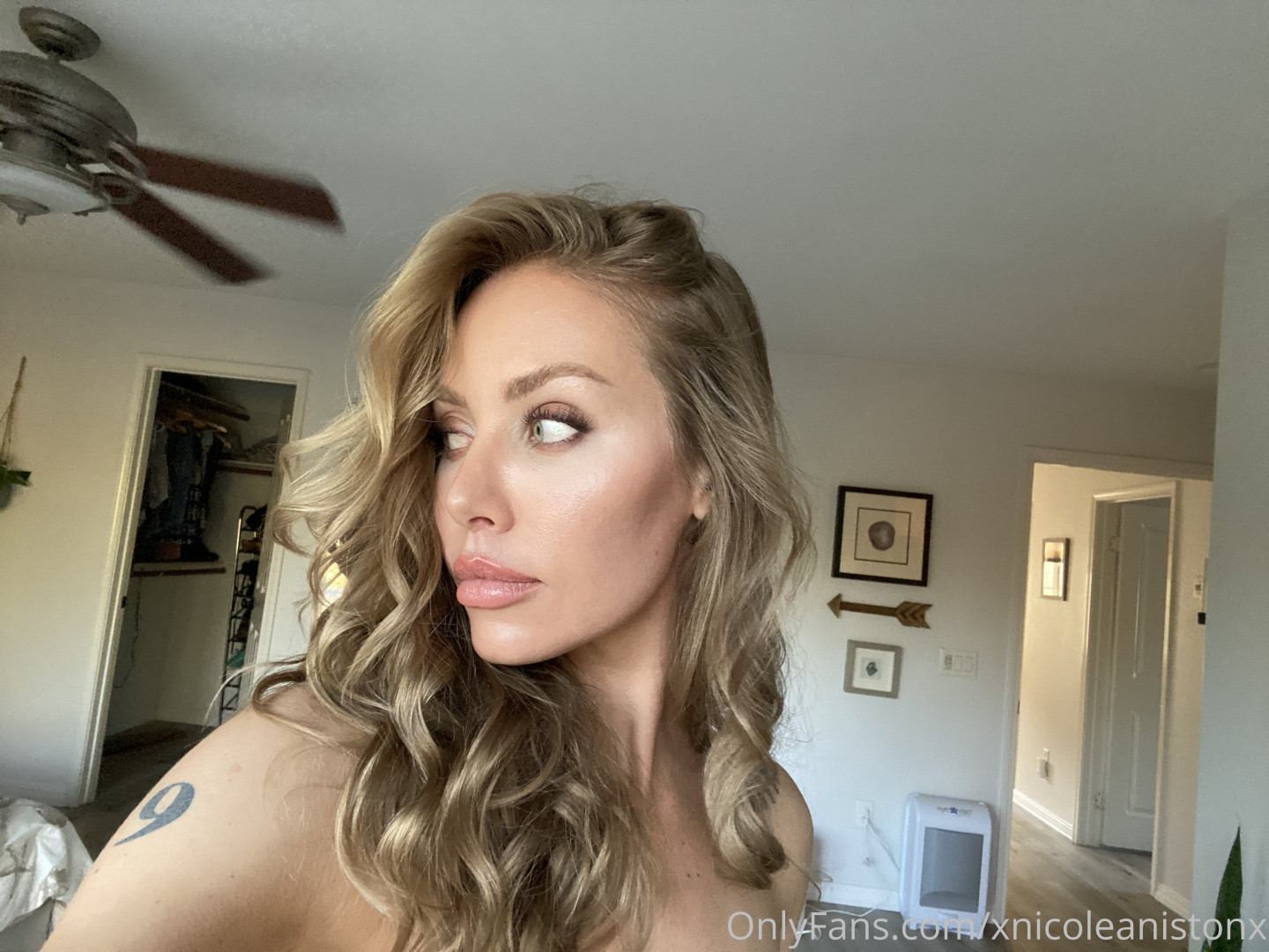 Photo by xnicoleanistonx published on August 10,2023 07:49:30 - BestThots