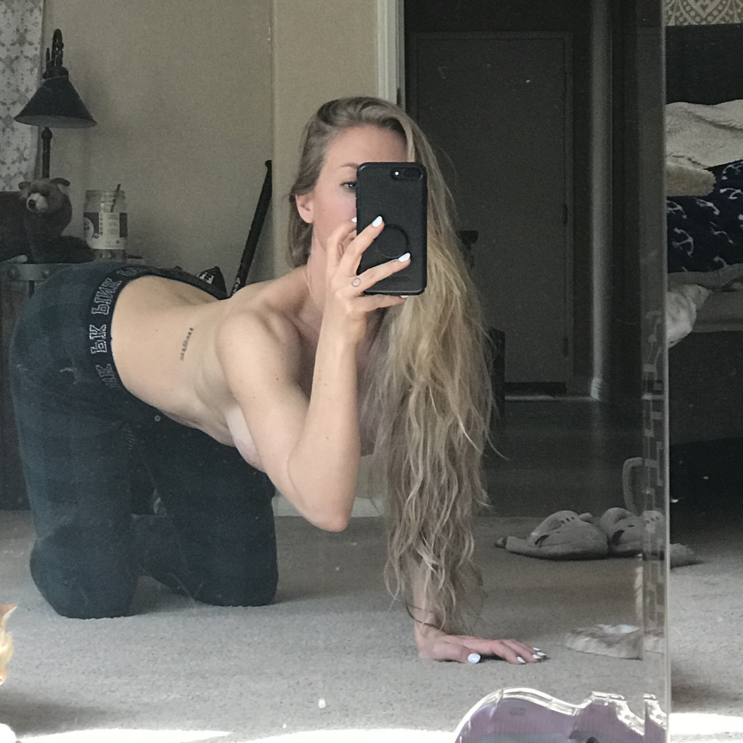 Photo by xnicoleanistonx published on August 10,2023 08:07:49 - BestThots