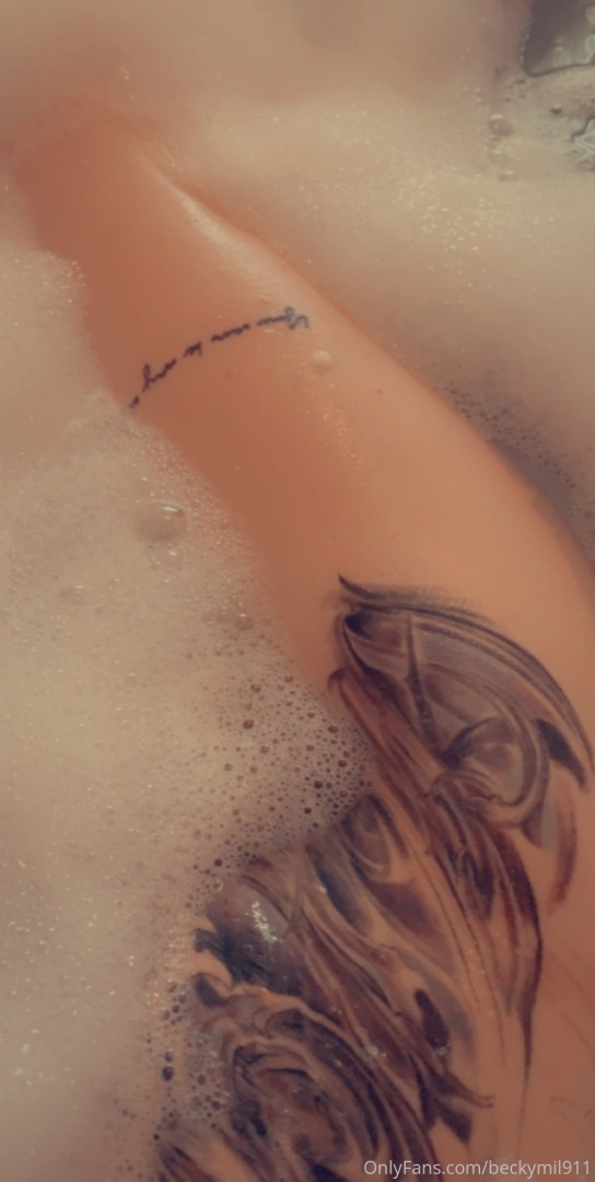 Photo by beckymil911 published on September 1,2023 22:01:01 - BestThots