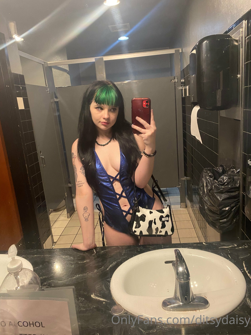 Photo by ditsydaisy published on October 11,2023 23:55:06 - BestThots