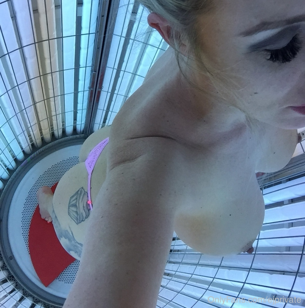 Photo by britishblonde published on September 2,2023 00:51:29 - BestThots
