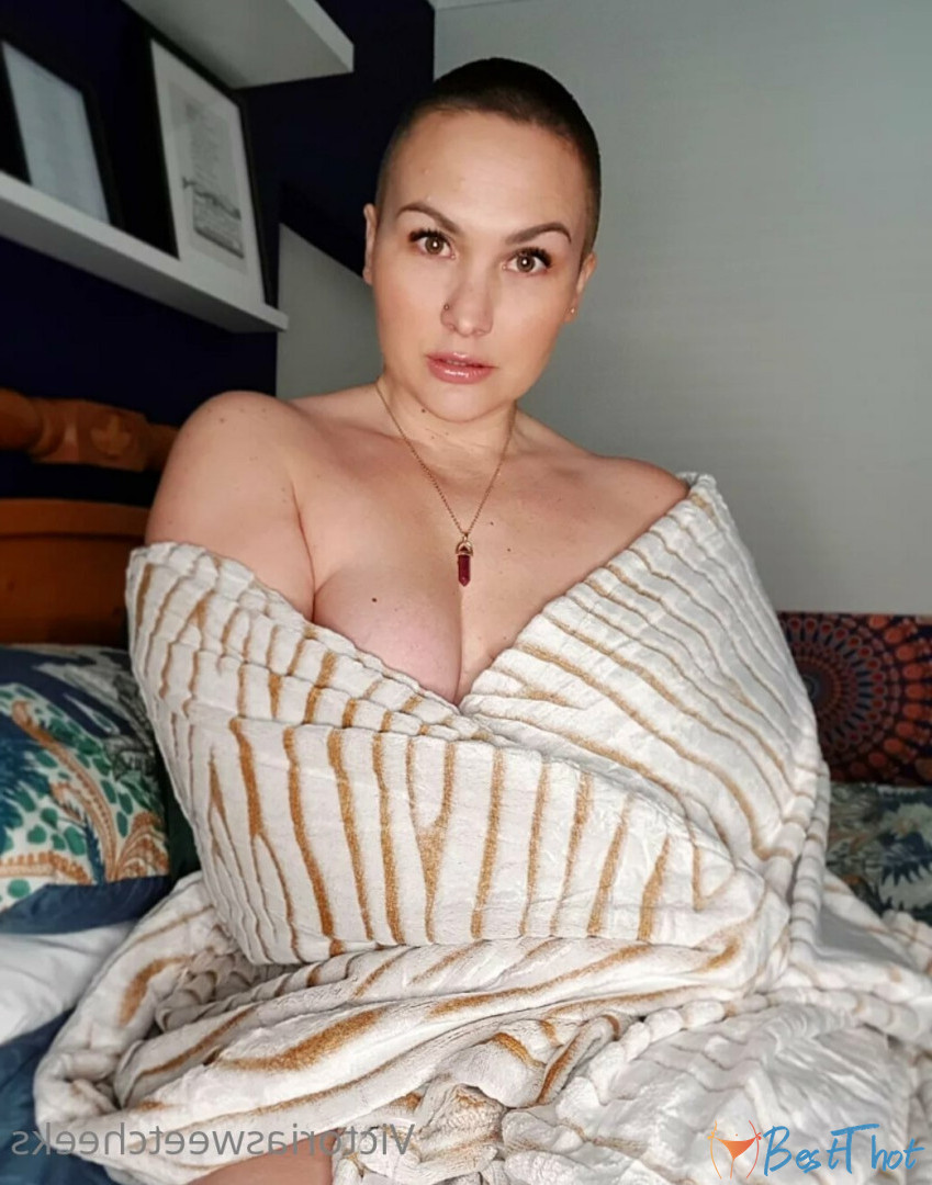 Photo by miss_victoria_myers published on December 17,2024 09:06:36 - BestThots