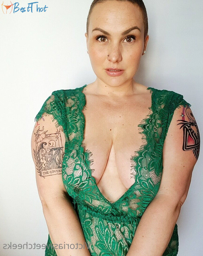 Photo by miss_victoria_myers published on December 17,2024 10:06:54 - BestThots