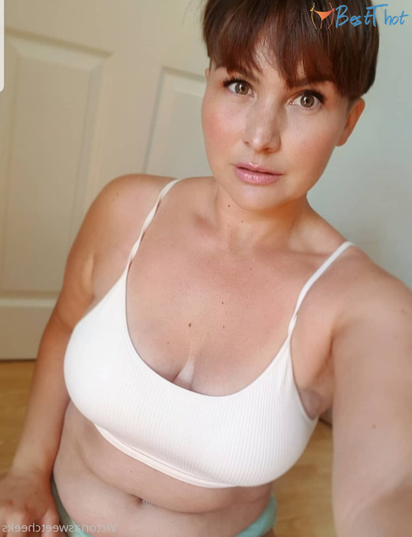 Photo by miss_victoria_myers published on December 17,2024 11:04:39 - BestThots