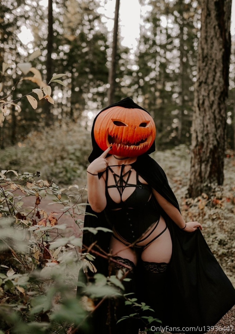 Photo by killerkupkake published on June 2,2023 04:40:24 - BestThots