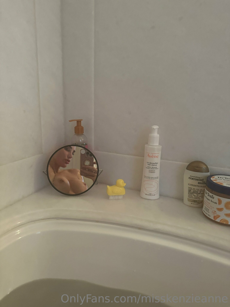 Photo by misskenzieanne published on August 20,2023 13:09:17 - BestThots