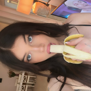 callmeambre #2079104