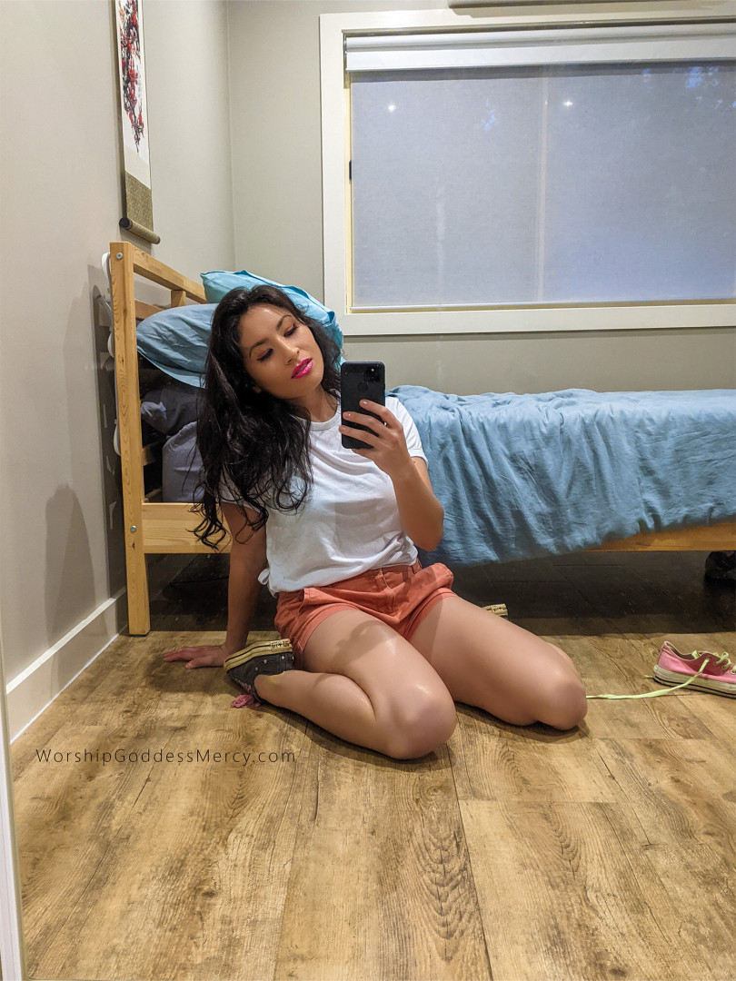 Photo by worshipgoddessmercy published on May 15,2023 23:49:29 - BestThots