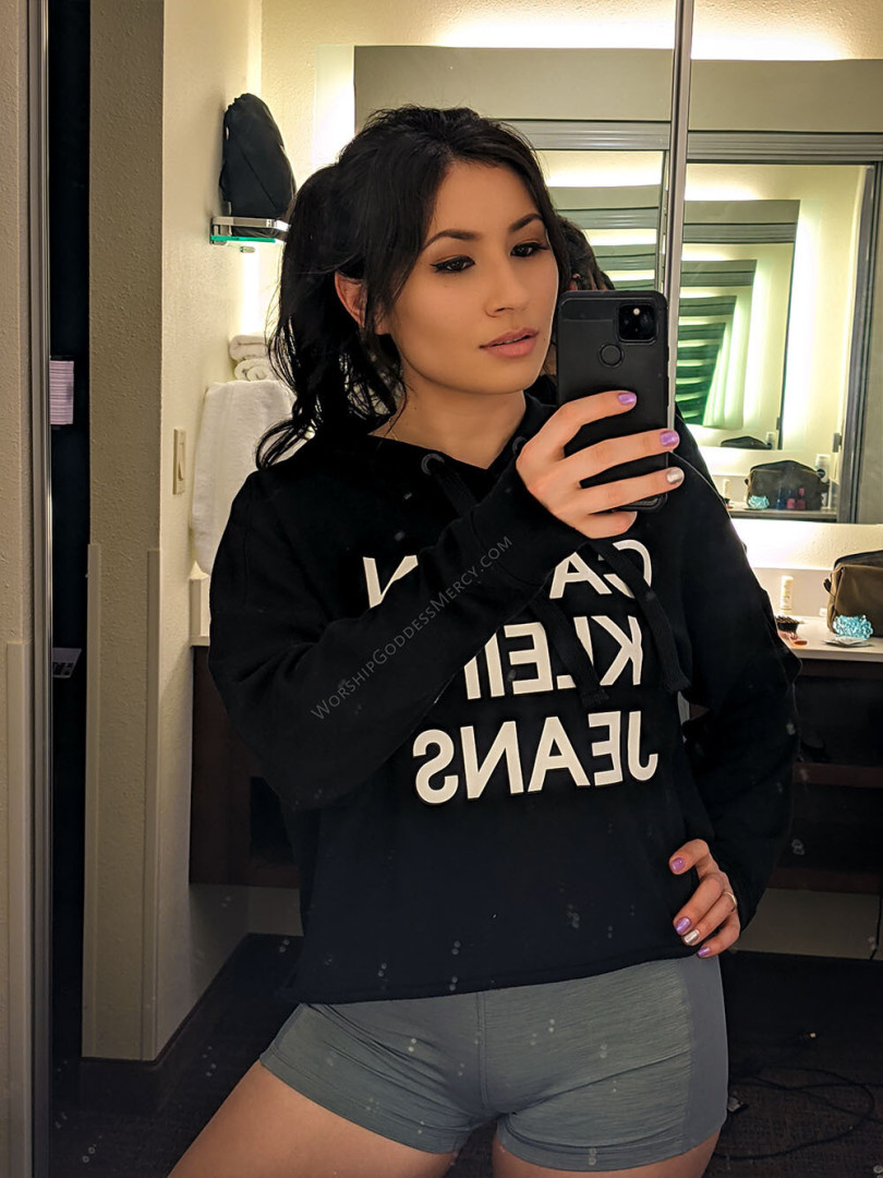 Photo by worshipgoddessmercy published on May 15,2023 23:50:01 - BestThots