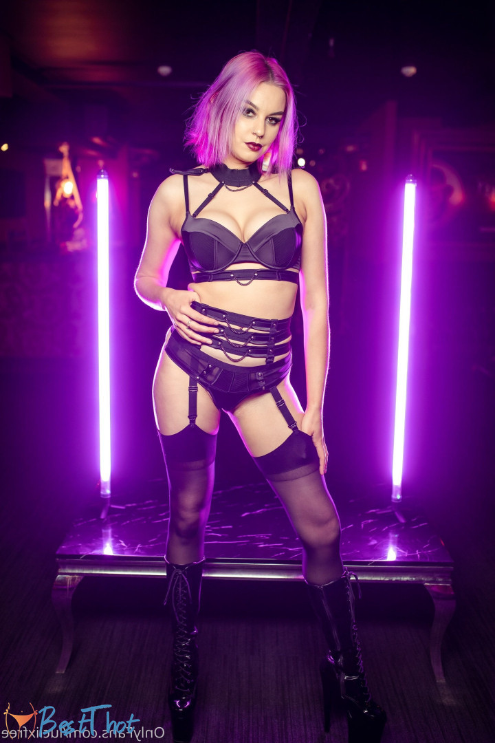 Photo by luciixpromos published on December 12,2024 10:08:15 - BestThots