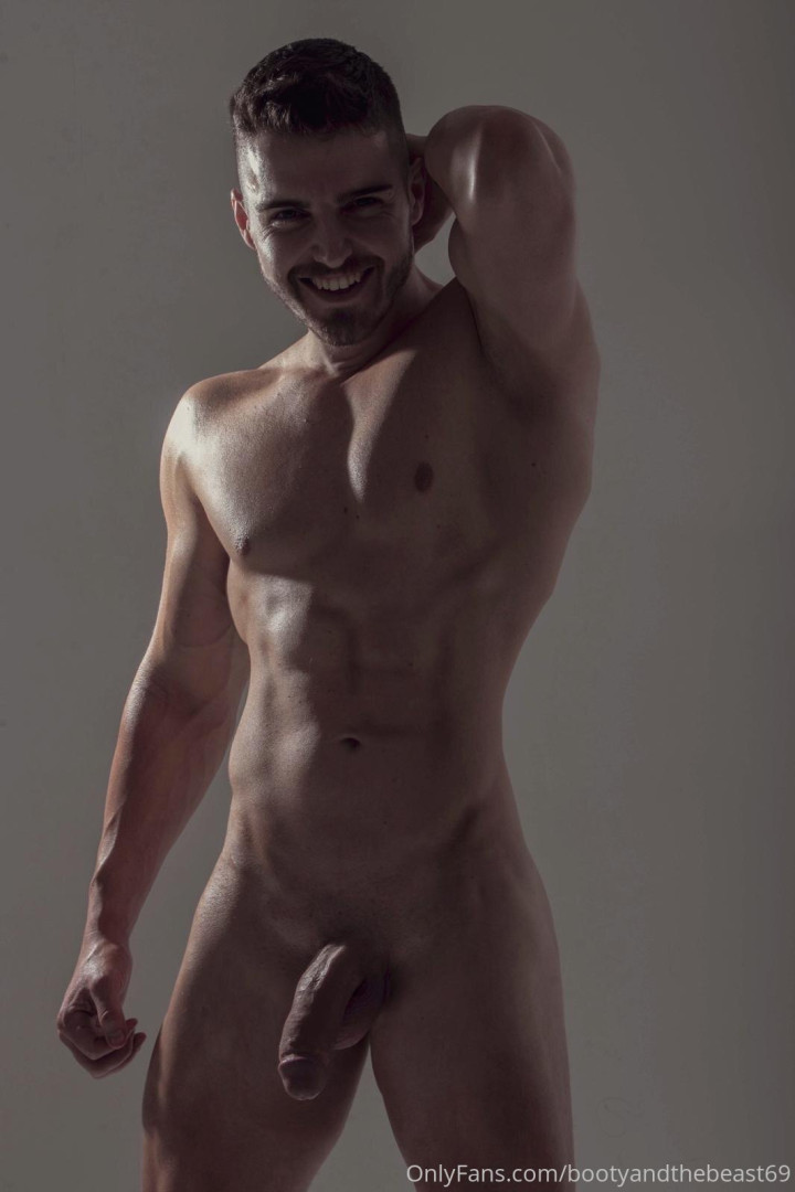 Photo by bootyandthebeast69 published on October 17,2023 07:44:00 - BestThots