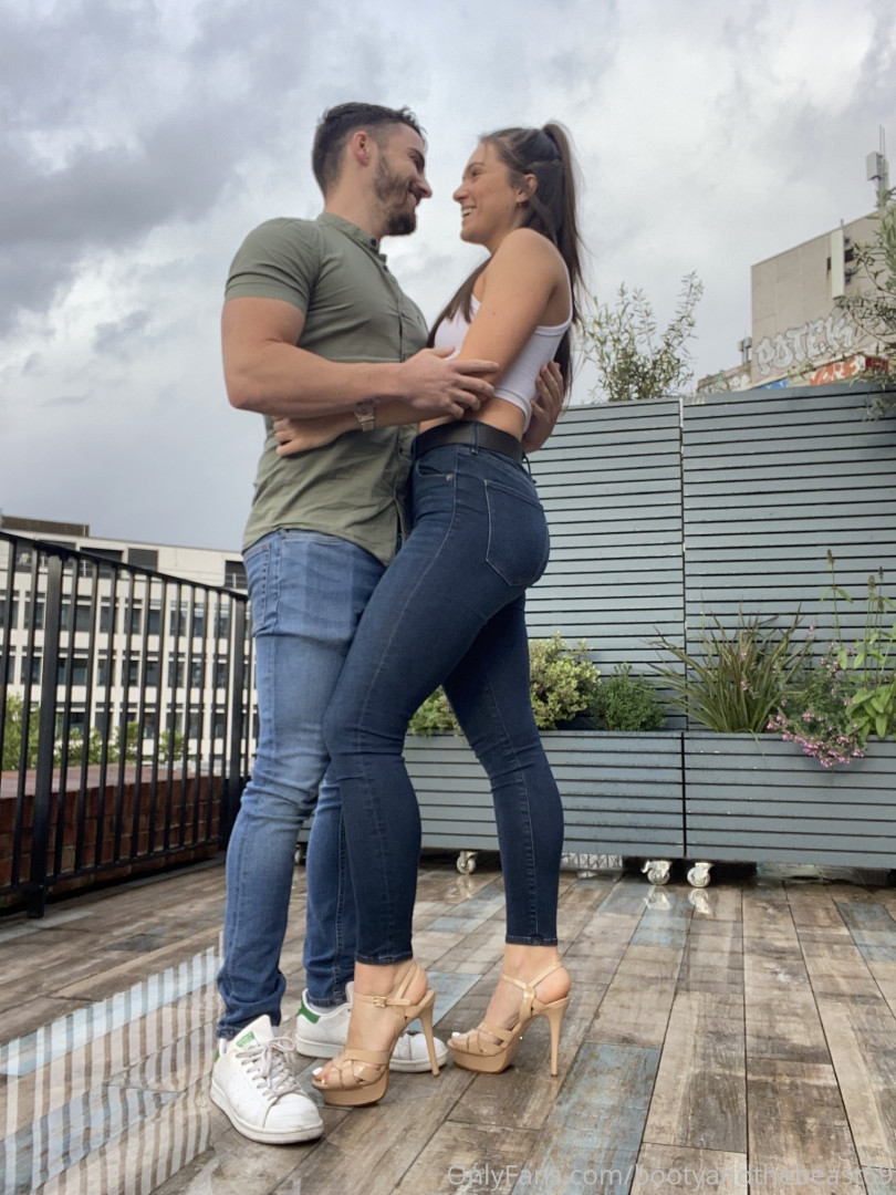 Photo by bootyandthebeast69 published on October 17,2023 07:49:21 - BestThots