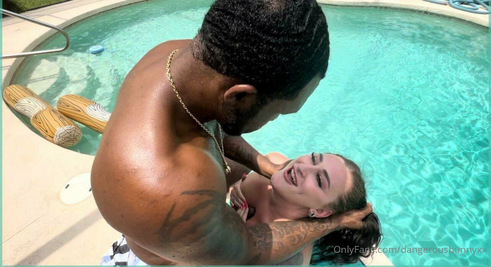 Photo by dangerousbunnyxx published on October 12,2023 03:41:59 - BestThots